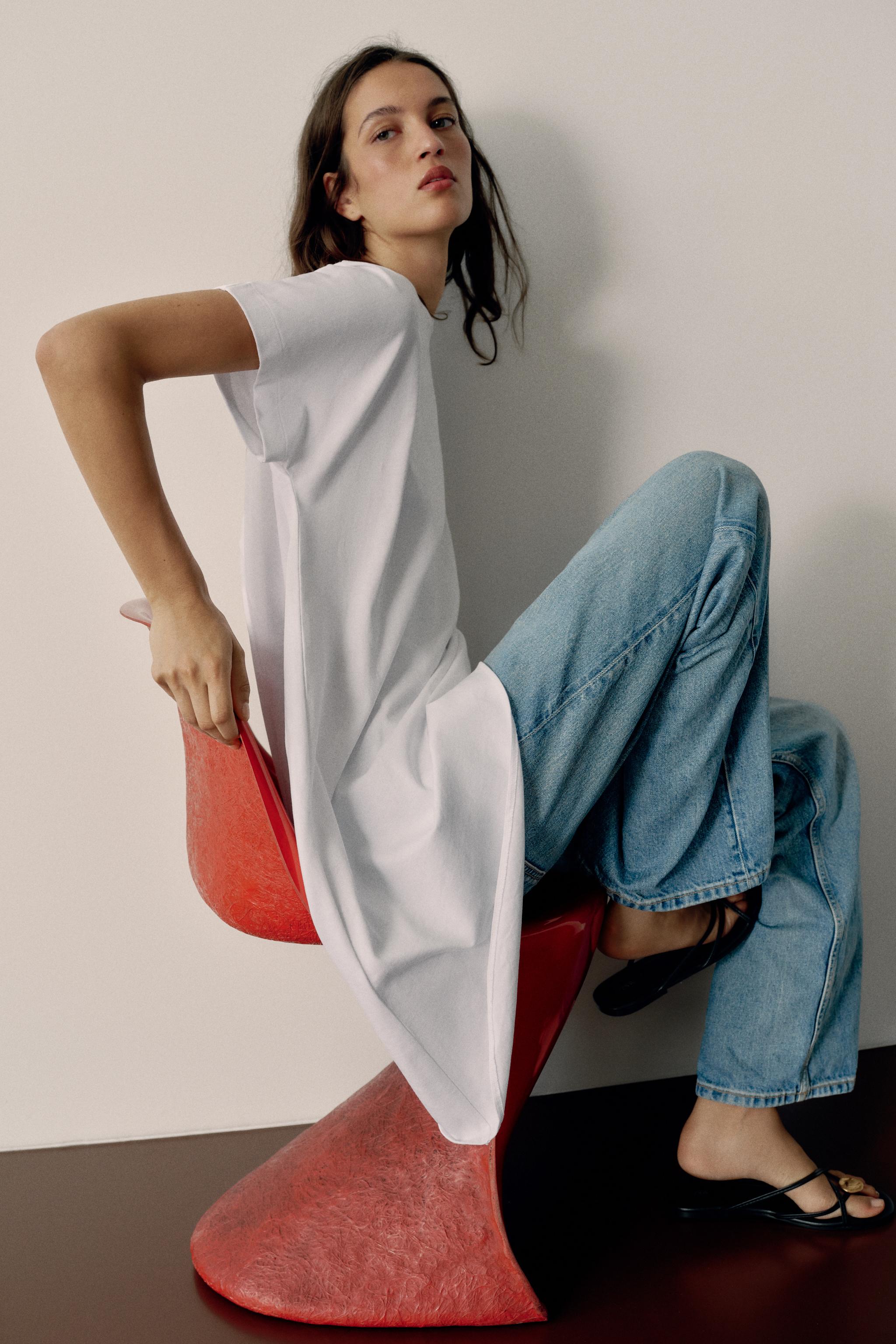 T-SHIRT ASYMÉTRIQUE À MANCHES COURTES